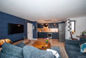Lounge Kitchen- click for photo gallery